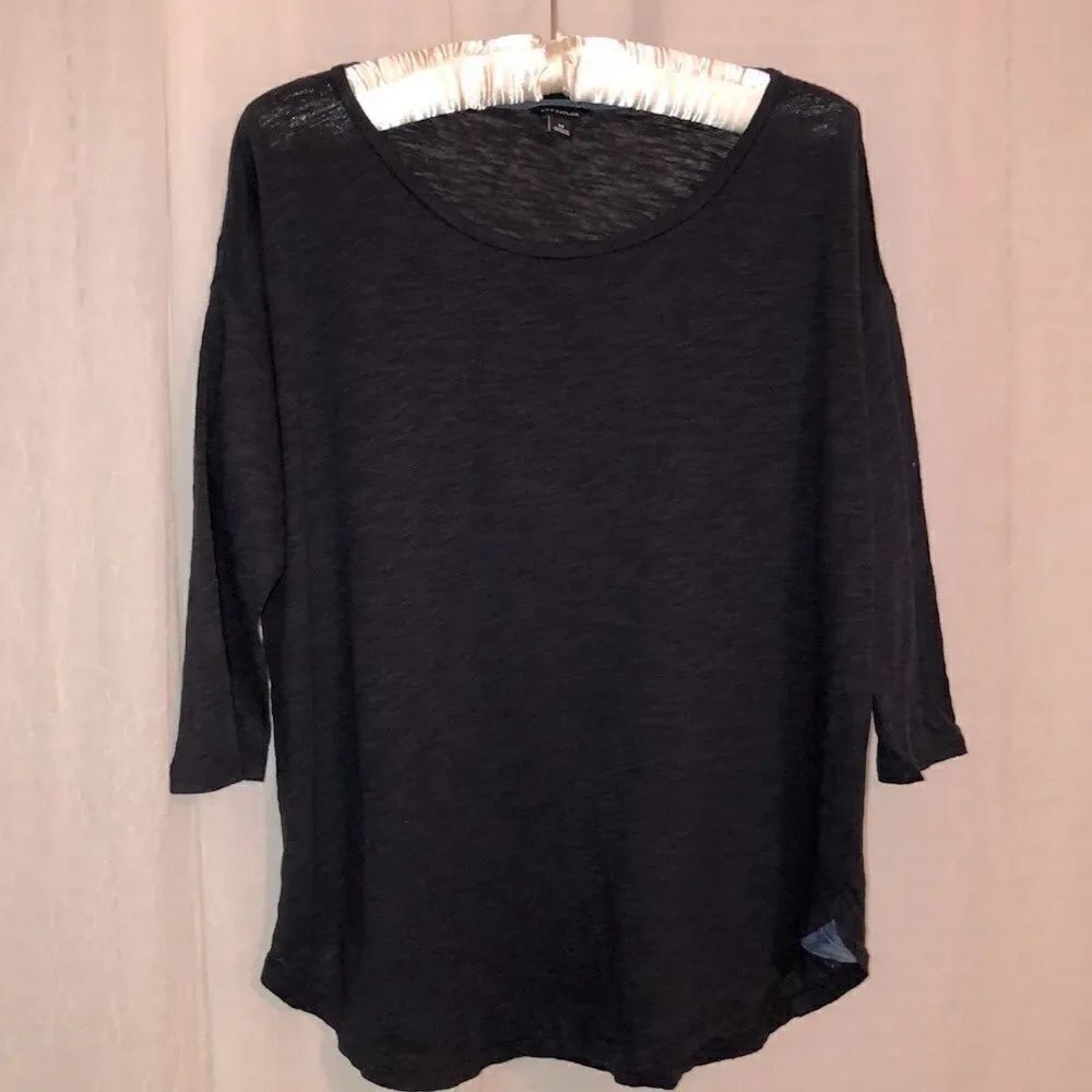 Ann Taylor M Cotton Blend Quarter Sleeve Navy Tee